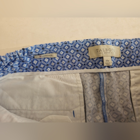 NWOT Talbots Woman Heritage Blue Geo Print Capri Pants Size 14W - Picture 10 of 15
